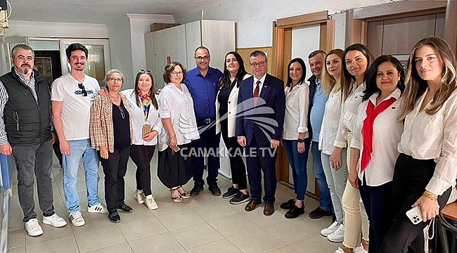 CHP KADIN KOLU BİGA İLÇE BAŞKANLIĞI'NDA YENİ DÖNEM