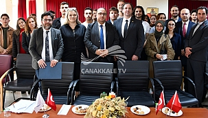 ÇOMÜ' DE EKONOMİ VE FİNANS EĞİTİM PANELİ GERÇEKLEŞTİ