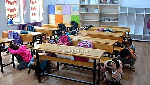 DEPREM EĞİTİMİNİ EĞLENCEYLE BİRLEŞTİRDİLER 