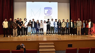 GENÇ YÖNETMENLERDEN KISA FİLM GÖSTERİMLERİ ETKİNLİĞİ GERÇEKLEŞTİRİLDİ