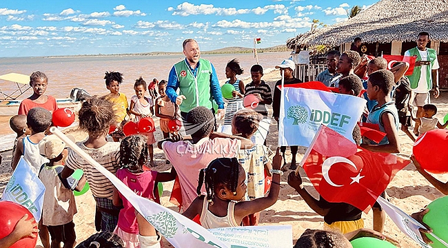İDDEF, 47 ÜLKEDE KURBAN SEVİNCİNİ YAŞATACAK
