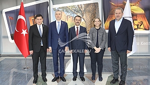 KAZAKİSTAN'IN ANKARA BÜYÜKELÇİSİ VALİ AKTAŞ'I ZİYARET ETTİ