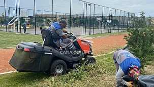 YEŞİL ALANLARDA BİTKİLENDİRME VE BAKIM ÇALIŞMALARI DEVAM EDİYOR