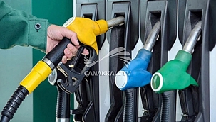 BENZİNE VE MOTORİNE İNDİRİM GELİYOR