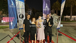 "BİR DELİNİN HATIRA DEFTERİ" OYUNU İKİ DALDA ÖDÜL ALDI