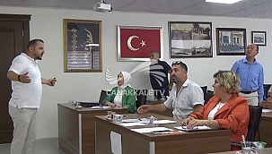 LAPSEKİ BELEDİYESİ MECLİSİ'NDE TARTIŞMA