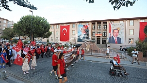 ÇANAKKALE'DE MİLLİ BİRLİK YÜRÜYÜŞÜ YAPILDI