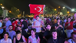 ÇANAKKALELİLER ÇEYREK FİNAL HEYECANINI DEV EKRAN KARŞISINDA YAŞADI
