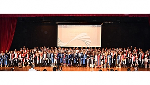 ÇOMÜ TIP FAKÜLTESİ 12. DÖNEM MEZUNİYET TÖRENİ GERÇEKLEŞTİRİLDİ