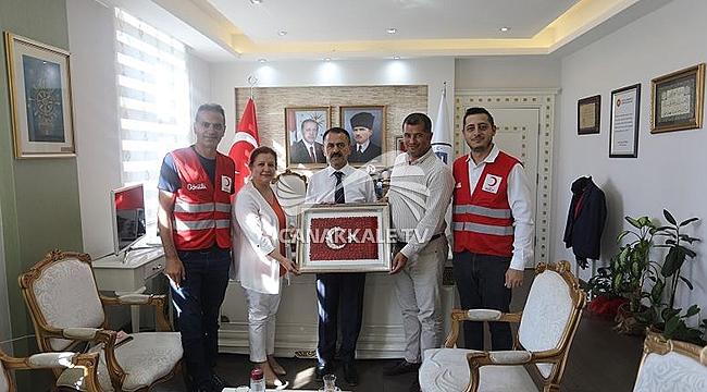 KIZILAY ÇANAKKALE ŞUBESİNDEN VALİ AKTAŞ'A HAYIRLI OLSUN ZİYARETİ
