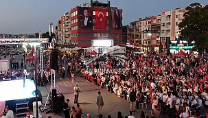 MİLLETİN ZAFERİ" 8. YILINDA ŞEHİTLER DİYARI ÇANAKKALE'DE DİMDİK AYAKTA