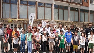 SATRANÇ ŞAMPİYONLARINA ÖDÜL