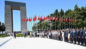 ŞEHİTLER ABİDESİ'NDE 15 TEMMUZ ANMA TÖRENİ YAPILDI