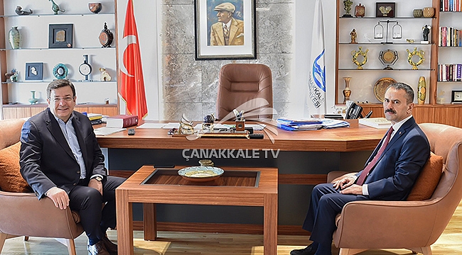 VALİ AKTAŞ'TAN BAŞKAN ERKEK'E VEDA ZİYARETİ