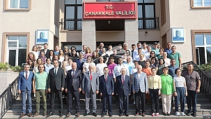 VALİ AKTAŞ, VALİLİK HİZMET BİNASINDA GÖREV YAPAN PERSONELLE VEDALAŞTI