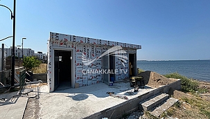 YENİ KORDON'DA BULUNAN TUVALET KABİNİ YENİLENİYOR