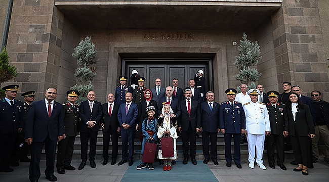 "BİZ, ZAFERİN RUHUNU ÇANAKKALE'DEN BİLİRİZ"