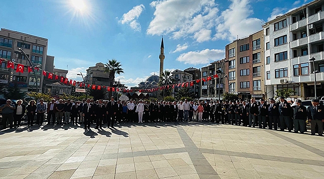 ZAFER BAYRAMI'NIN 102.YILI BİGA'DA TÖREN İLE KUTLANDI