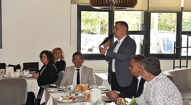 MİLLETVEKİLİ ÖZGÜR CEYLAN ÇAN'DA MUHTARLARLA BİR ARAYA GELDİ
