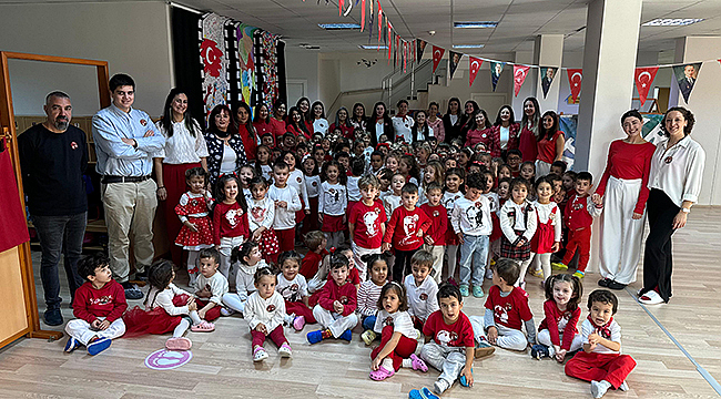 ATA'M KREŞ'İN MİNİKLERİ BAYRAM COŞKUSUNU YAŞADI