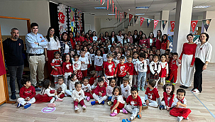 ATA'M KREŞ'İN MİNİKLERİ BAYRAM COŞKUSUNU YAŞADI