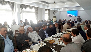 BAŞKAN ERTUĞRUL BAYRAMİÇ'TE MUHTARLA BULUŞTU