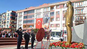 ÇAN' DA CUMHURİYET BAYRAMI KUTLAMALARI ÇELENK SUNUMUYLA BAŞLADI