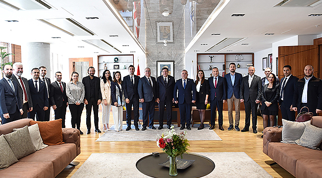 ÇANAKKALE BAROSU'NDAN BAŞKAN ERKEK'E ZİYARET