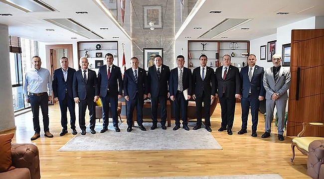 CHP GENEL BAŞKAN YARDIMCISI ZEYBEK'TEN BAŞKAN ERKEK'E ZİYARET