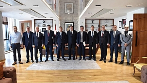 CHP GENEL BAŞKAN YARDIMCISI ZEYBEK'TEN BAŞKAN ERKEK'E ZİYARET