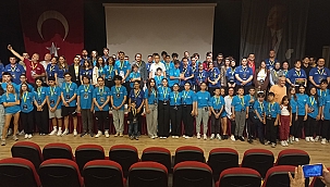 GENÇLER UNUTULMAZ BİR DENEYİME İMZA ATTI