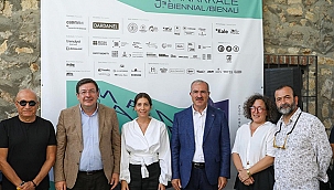 VALİ TORAMAN, 9. ÇANAKKALE BİENALİ'NİN AÇILIŞINA KATILDI