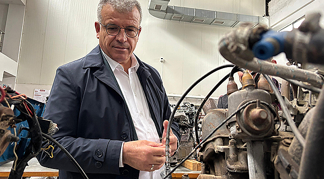 BAŞKAN ELBİ,OTOMOTİV ÖĞRENCİLERİ İLE BİR ARAYA GELDİ