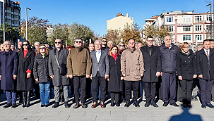 CHP'LİLER ÖĞRETMENLER GÜNÜ'NÜ KUTLADI