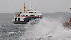 FIRTINA NEDENİ İLE KİLİTBAHİR SEFERLERİ İPTAL EDİLDİ