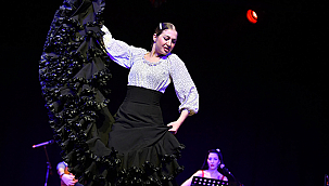 FLAMENCO CASCADA'YA BÜYÜK ALKIŞ
