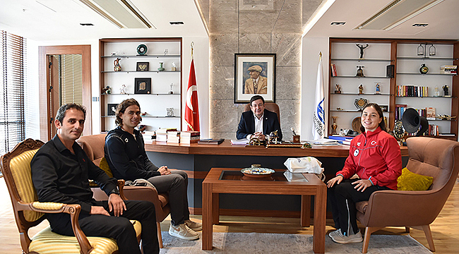 OKYANUS KIZI'NDAN BAŞKAN ERKEK'E ZİYARET