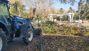 PARKLARDA YENİLEME VE BAKIM ÇALIŞMALARI GERÇEKLEŞTİRİLİYOR