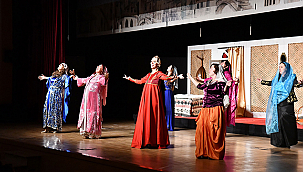 YEDİ KOCALI HÜRMÜZ YENİ SEZONDA PERDELERİNİ AÇTI