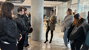 BASIN, YAYIN VE HALKLA İLİŞKİLER MÜDÜRLÜĞÜ ÇOMÜ'LÜ ÖĞRENCİLERİ AĞIRLADI