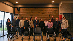 "SEVGİ, TÜM ENGELLERİ AŞAR"