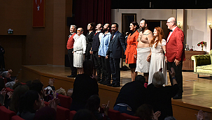 TİYATRO OYUNLARI BÜYÜK İLGİ GÖRÜYOR