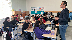 7. VE 8. SINIF ÖĞRENCİLERİNE MESLEK SEÇİMİ KONULU SEMİNER DÜZENLENDİ