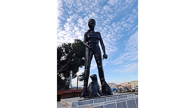 BALIKÇI KADIN HEYKELİ ONARILDI