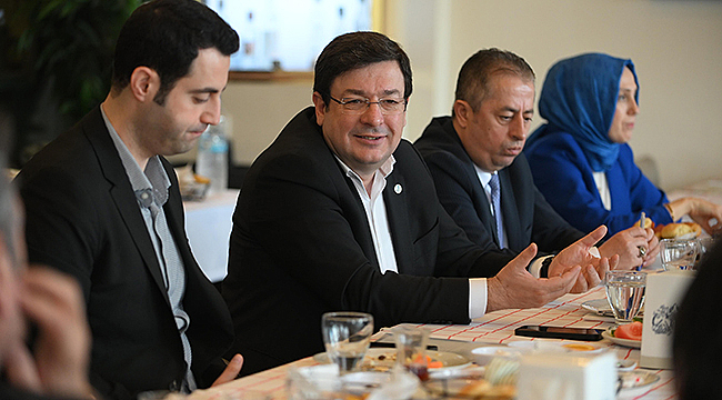 BAŞKAN ERKEK, ESNAF TEMSİLCİLERİYLE BİR ARAYA GELDİ