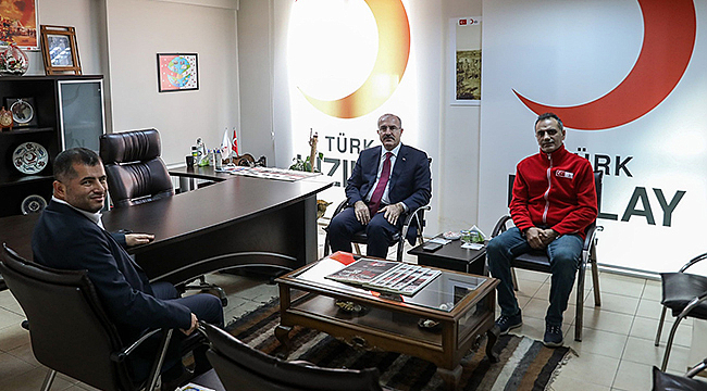 VALİ TORAMAN'DAN KIZILAY ÇANAKKALE ŞUBESİNE ZİYARET