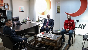 VALİ TORAMAN'DAN KIZILAY ÇANAKKALE ŞUBESİNE ZİYARET