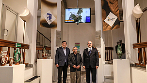 VALİ TORAMAN SERAMİK MÜZESİ VE SERAMİK ATÖLYESİ'Nİ ZİYARET ETTİ