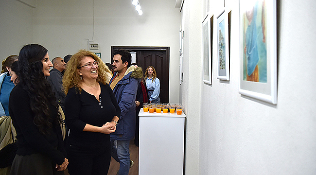 YAZAR VE SANATÇI EVİ DÖNEM SONU KARMA RESİM SERGİSİ ZİYARETE AÇILDI