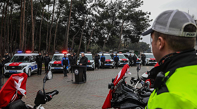 15 ARAÇ VE 4 MOTOSİKLET TESLİM EDİLDİ